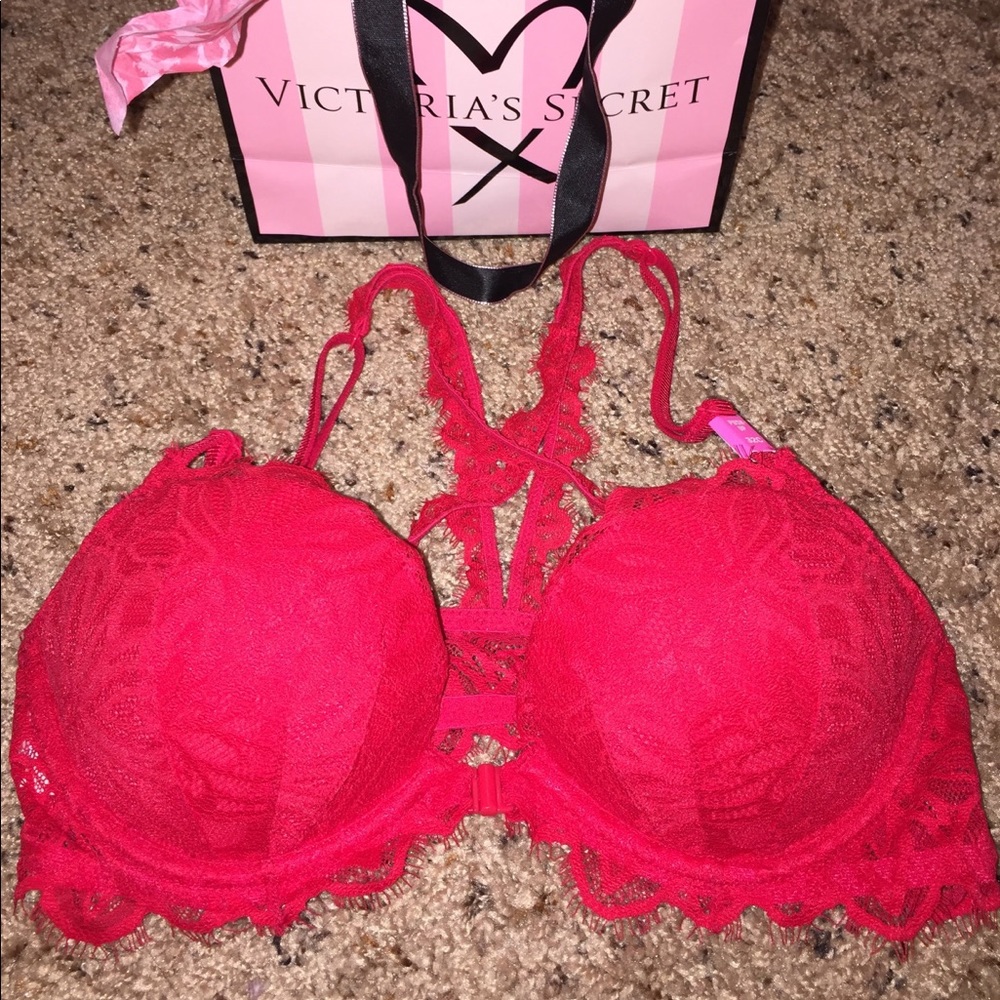 Victoria’s secret pink bra